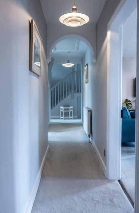 Beautiful & Spacious Retreat In Winchester Exteriör bild